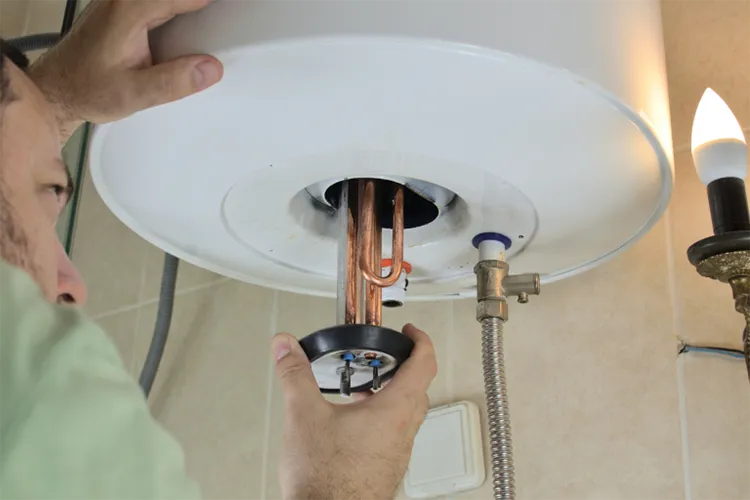 Boiler entkalken mit KEBOS Technical Services
